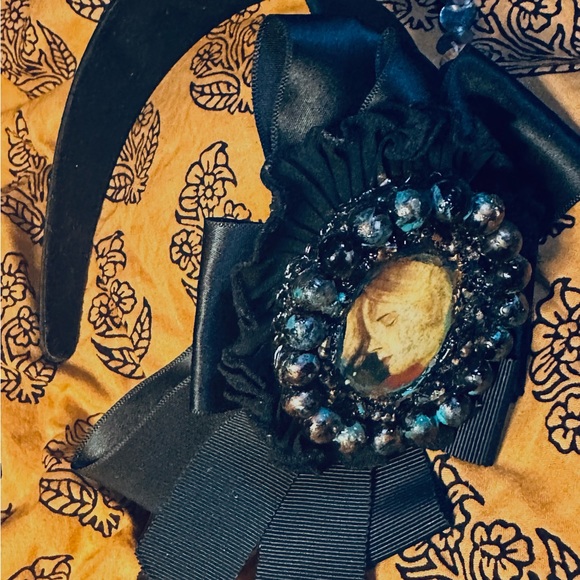 ARTIST handmade Victorian Black Kurt Cobain Cameo Mourning Headband - Picture 5 of 8